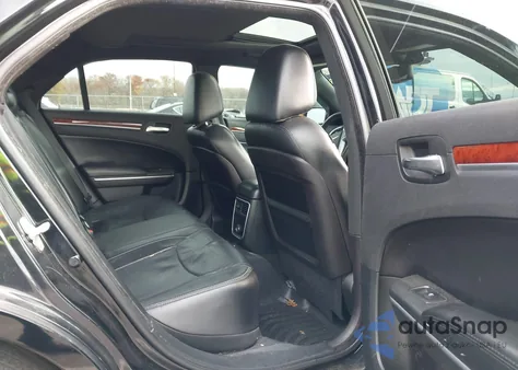 2013 Chrysler 300 Motown from USA, damaged, VIN 2C3CCAAG8DH534102